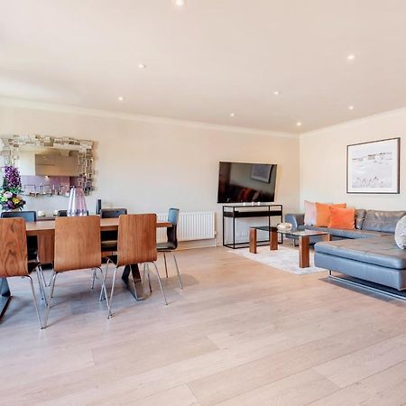 Stunning 3-Bedroom In The Heart Of London With Parking-Hosted By Sweetstay Londres Exterior foto