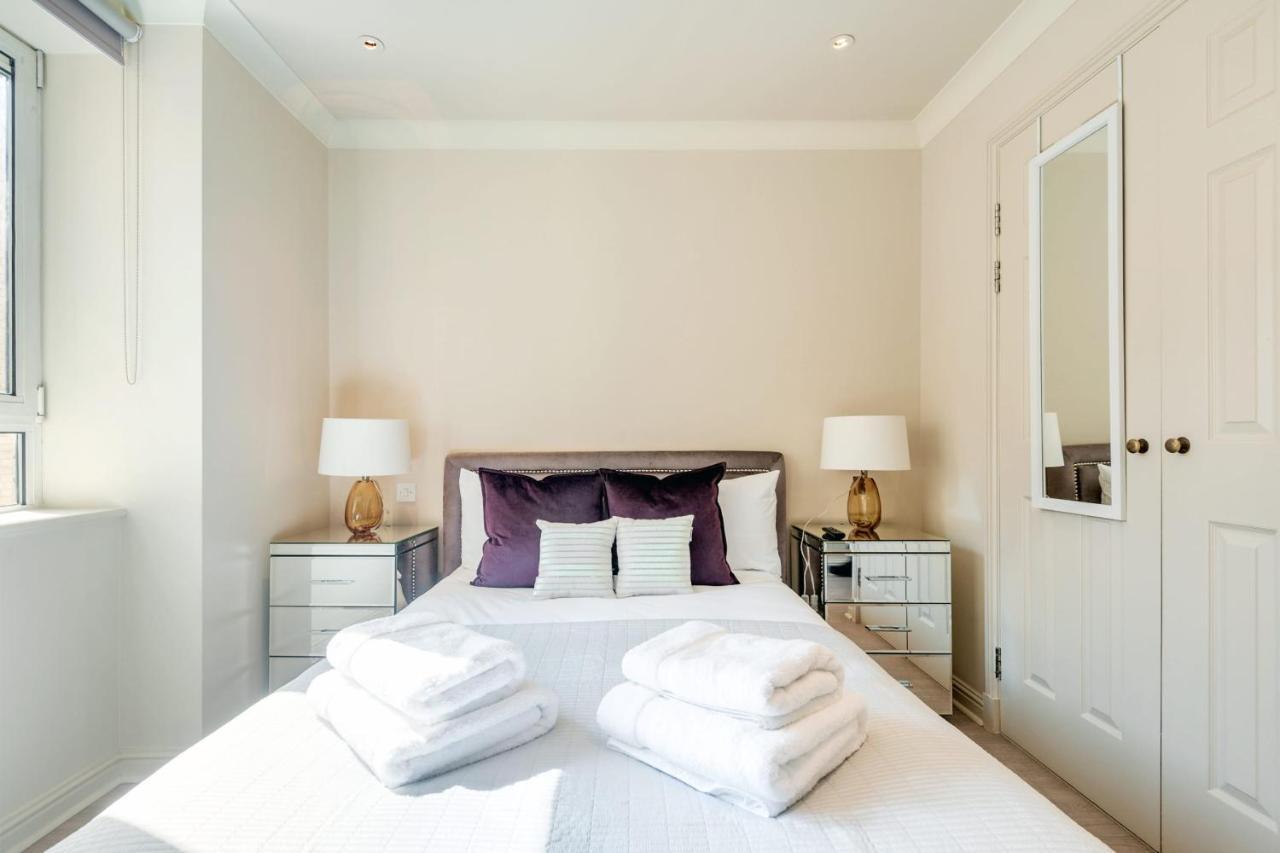 Stunning 3-Bedroom In The Heart Of London With Parking-Hosted By Sweetstay Londres Exterior foto