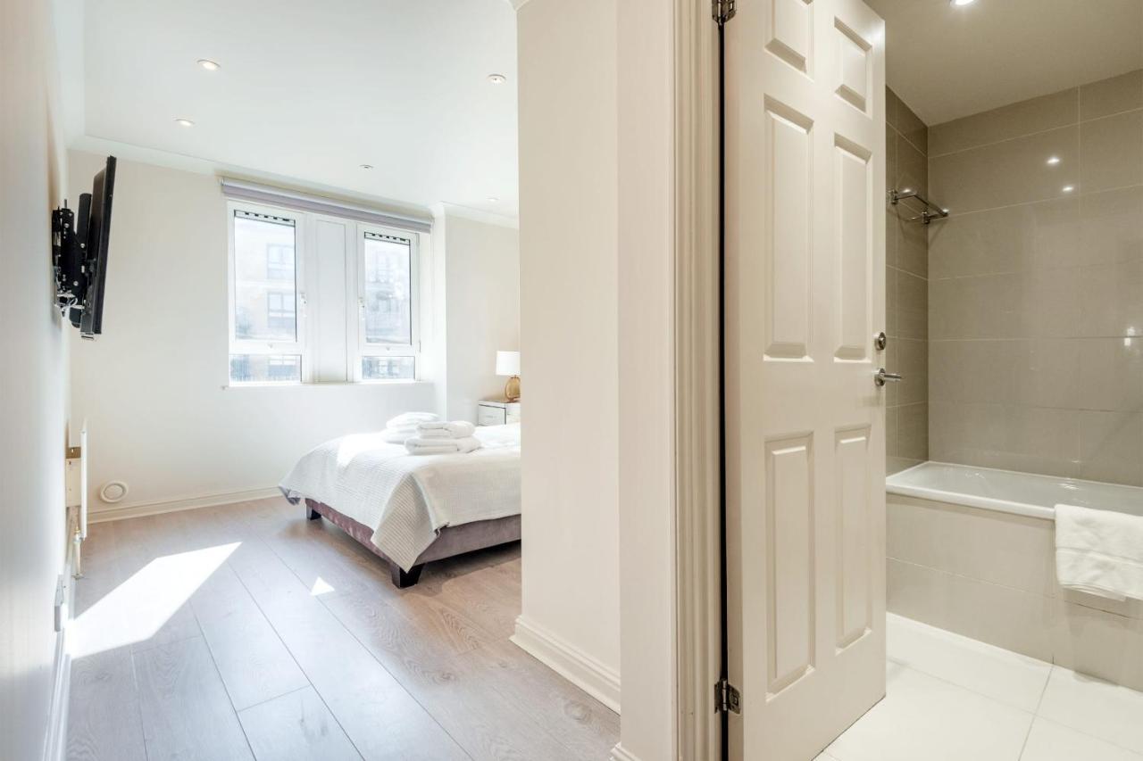 Stunning 3-Bedroom In The Heart Of London With Parking-Hosted By Sweetstay Londres Exterior foto